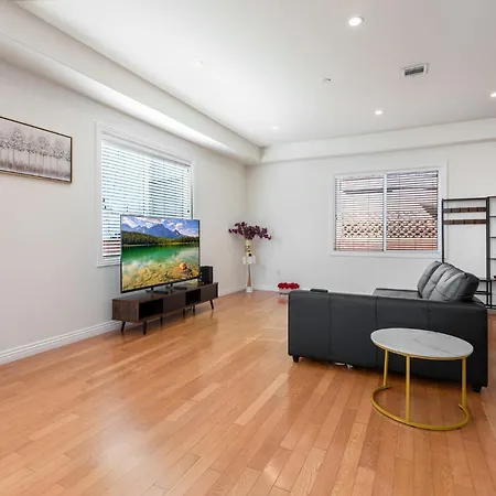 Apartamento Modern Elegance 3Br, 2Ba Bliss